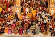 Ganges crowd : Rishikesh, India