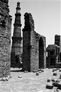 Qutb Minar B&W : Delhi, India