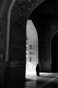 Into the light B&W : Agra, India